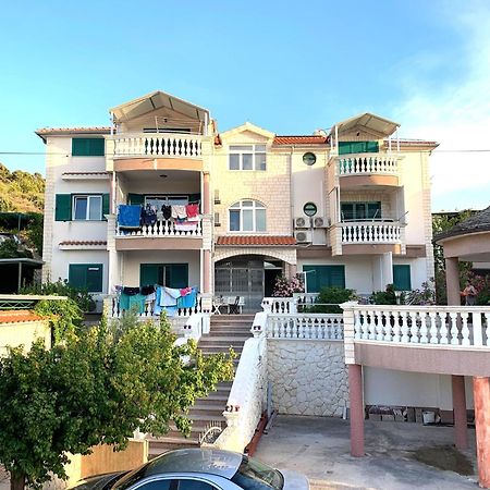 Apartments Bilo - Jela & Ivan Dolac Extérieur photo
