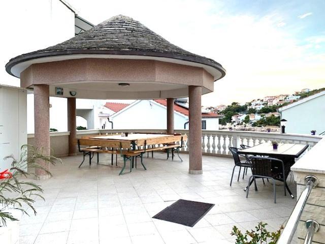 Apartments Bilo - Jela & Ivan Dolac Extérieur photo